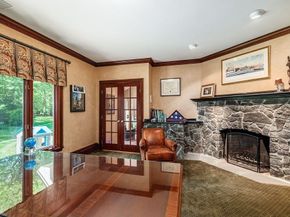 30 Autumn Lane, Hamilton MA 01982