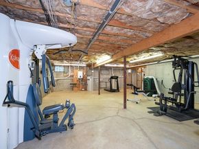 30 Autumn Lane, Hamilton MA 01982