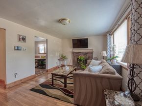7 Oakwood Ave, Randolph MA 02368