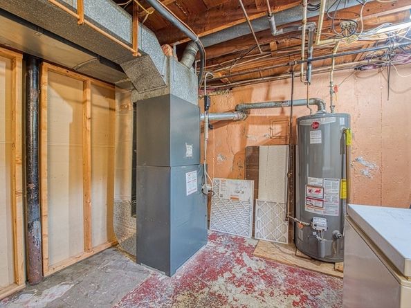 7 Oakwood Ave, Randolph MA 02368