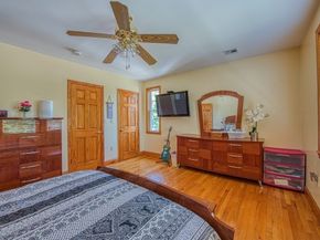 7 Oakwood Ave, Randolph MA 02368