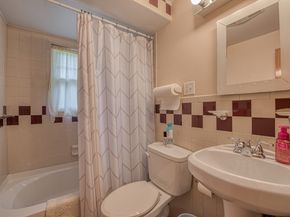 7 Oakwood Ave, Randolph MA 02368