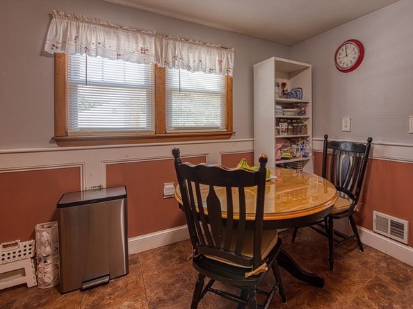 7 Oakwood Ave, Randolph MA 02368