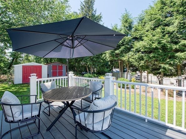 7 Oakwood Ave, Randolph MA 02368