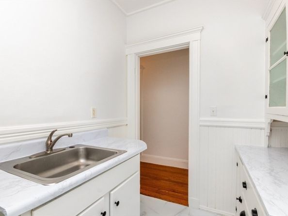 125 Park Dr 24, Boston MA 02215