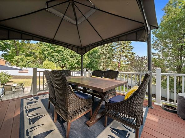 146 Eleanor Dr, Braintree MA 02184