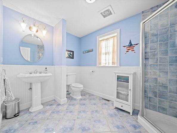 146 Eleanor Dr, Braintree MA 02184