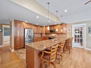 146 Eleanor Dr, Braintree MA 02184