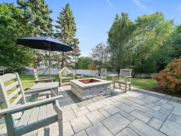 146 Eleanor Dr, Braintree MA 02184