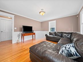 146 Eleanor Dr, Braintree MA 02184