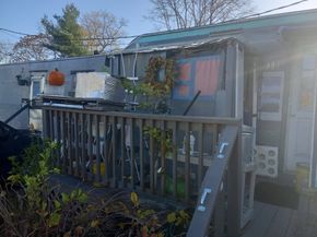 154 Newbury 38, Peabody MA 01960