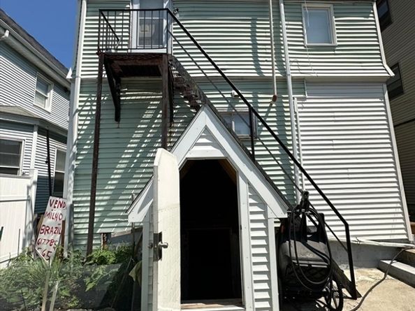 232 Pearl St, Somerville MA 02145