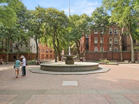 181 Salem Street 18F, Boston MA 02113