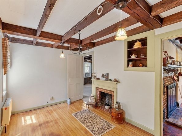 31 Pinedale Rd, Athol MA 01331