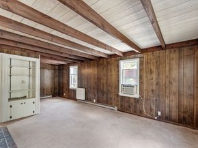 31 Pinedale Rd, Athol MA 01331