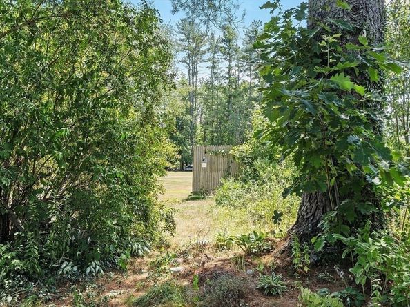 31 Pinedale Rd, Athol MA 01331