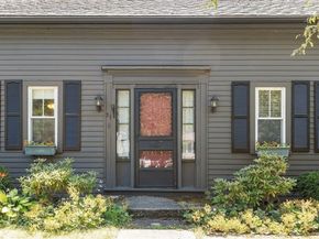 31 Pinedale Rd, Athol MA 01331