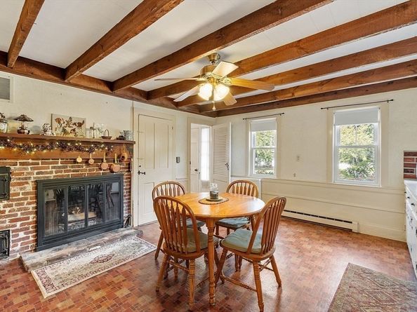 31 Pinedale Rd, Athol MA 01331
