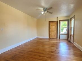 4 Crown St, Worcester MA 01609