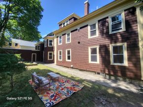 4 Crown St, Worcester MA 01609