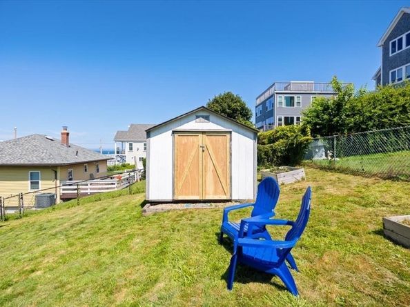 10 Sagamore Ter, Hull MA 02045