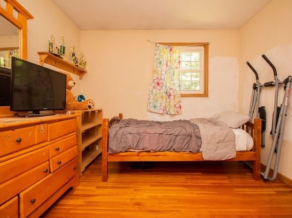 76 Hillside Dr, Shrewsbury MA 01545