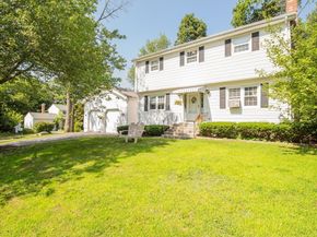 76 Hillside Dr, Shrewsbury MA 01545