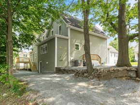 45 Fruit St B, Leominster MA 01453