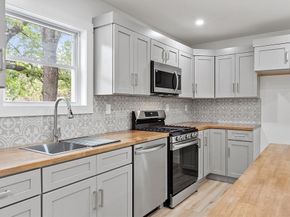 45 Fruit St B, Leominster MA 01453