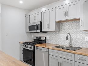 45 Fruit St A, Leominster MA 01453