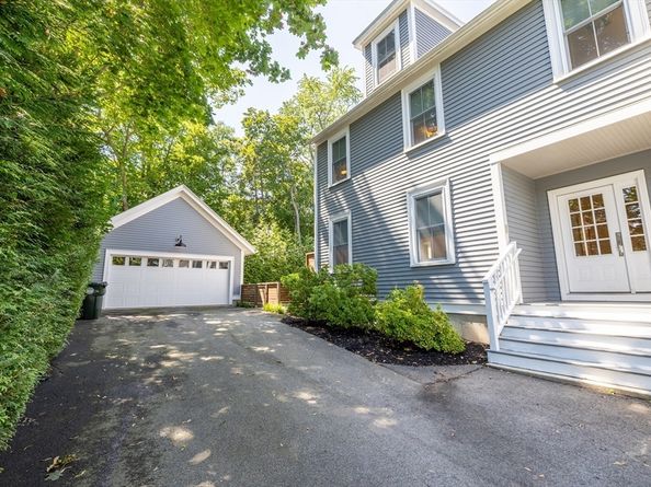 31 Bartlet St, Andover MA 01810
