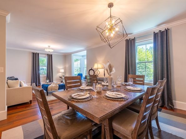 31 Bartlet St, Andover MA 01810