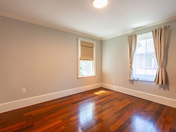 31 Bartlet St, Andover MA 01810