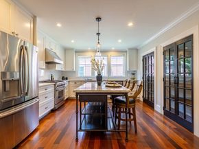 31 Bartlet St, Andover MA 01810