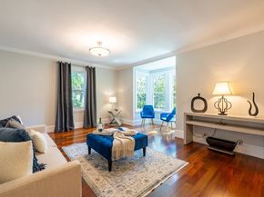 31 Bartlet St, Andover MA 01810