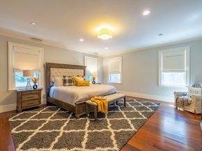 31 Bartlet St, Andover MA 01810