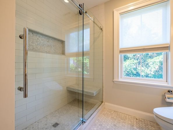 31 Bartlet St, Andover MA 01810