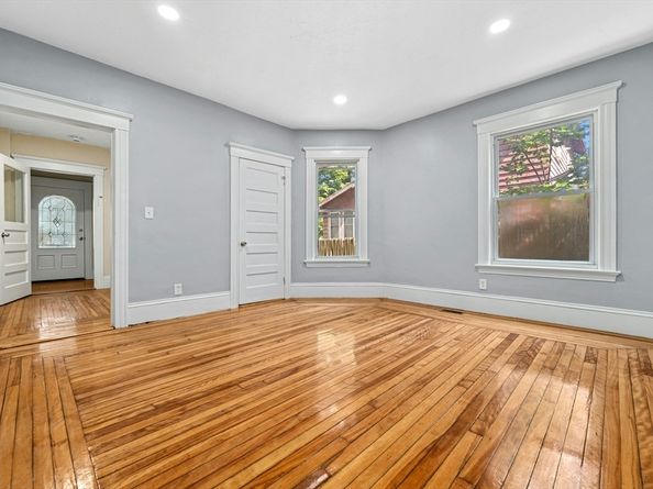 139 Lincoln St, Worcester MA 01605