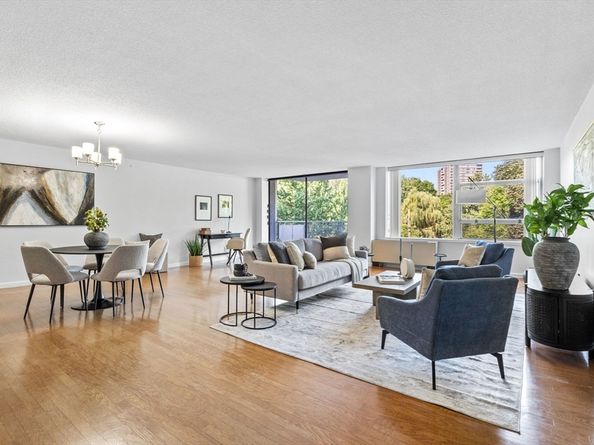80 Park St 23, Brookline MA 02446