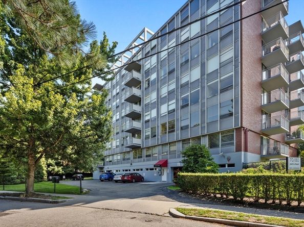 80 Park St 23, Brookline MA 02446