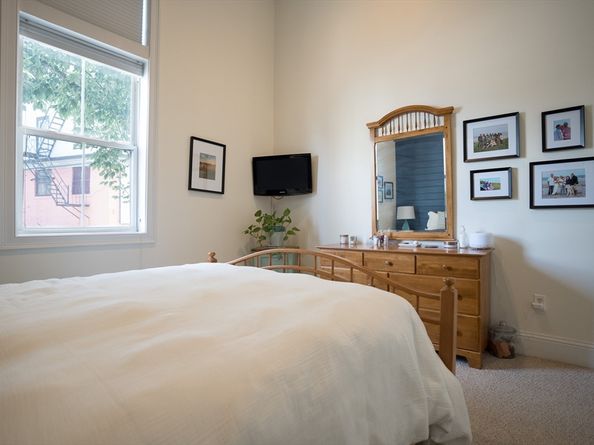 352 West 3rd Street 9, Boston MA 02127