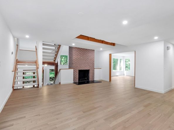 95 Ann Lee Road, Harvard MA 01451