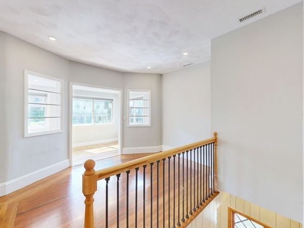 147 Langdon Ave 149, Watertown MA 02472