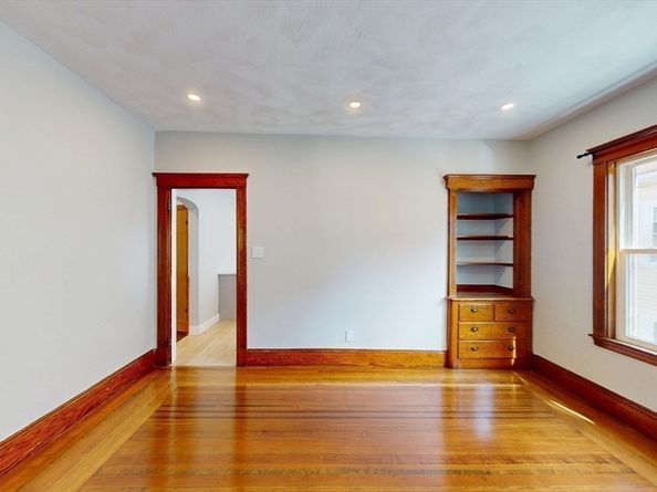 147 Langdon Ave 149, Watertown MA 02472