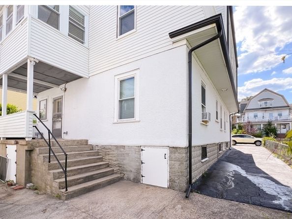 147 Langdon Ave 149, Watertown MA 02472