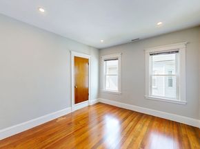 147 Langdon Ave 149, Watertown MA 02472