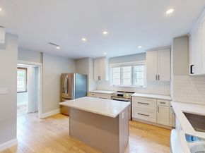 147 Langdon Ave 149, Watertown MA 02472