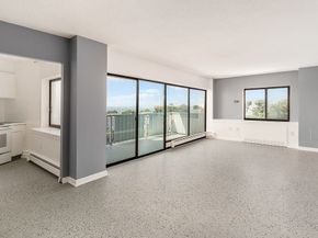 300 Lynn Shore Dr 701, Lynn MA 01902