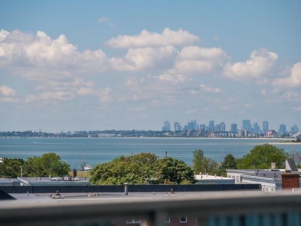 300 Lynn Shore Dr 701, Lynn MA 01902