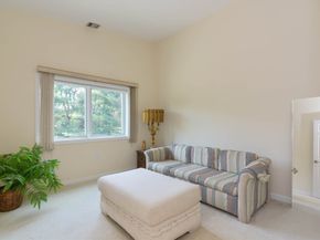 8 Ledgewood 20, Peabody MA 01960